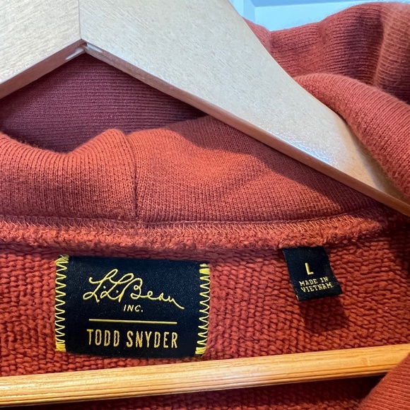 Todd Snyder X L.L.Bean Hooded Sweatshirt - Picture 2 of 3